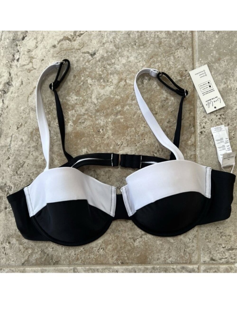 Cupshe NWT Black White Colorblock Adjustable Underwire Bikini Swim Suit Top, XL